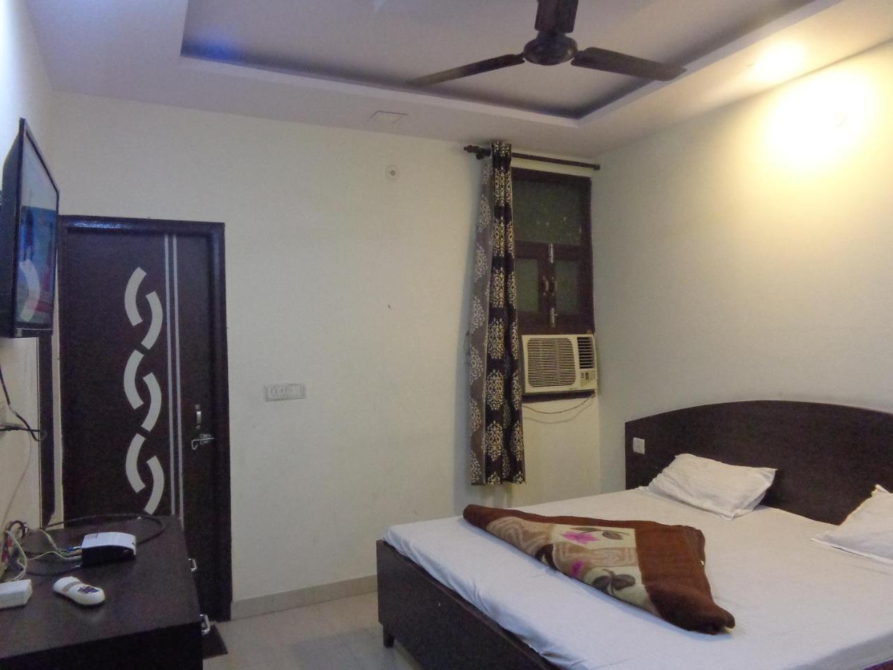 Hotel Silver Residency Neu-Delhi Exterior foto